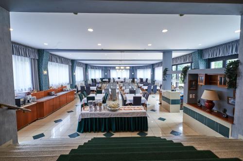 Restaurant, Hotel Korona in Harkany Restaurant, Hotel Korona in Harkany