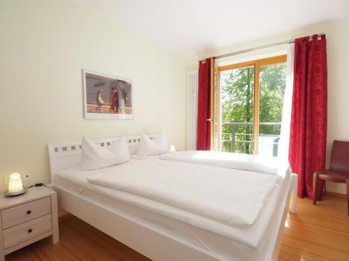 Kaiservillen Heringsdorf - Ferienwohnung mit 1 Schlafzimmer und Balkon D124