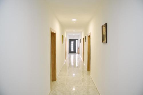 Mica Medjugorje in 默主歌耶 Mica Medjugorje in 默主歌耶