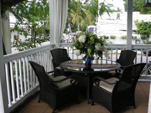 This photo about Frances Street Bottle Inn shared on HyHotel.com