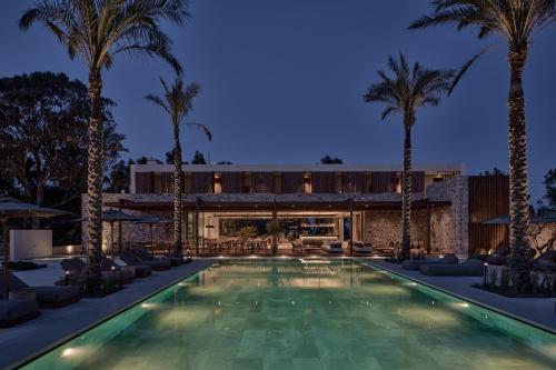 ทัศนียภาพภายนอกโรงแรม, Theros All Suite Hotel - Adults Only in แลมบิ ทัศนียภาพภายนอกโรงแรม, Theros All Suite Hotel - Adults Only in แลมบิ