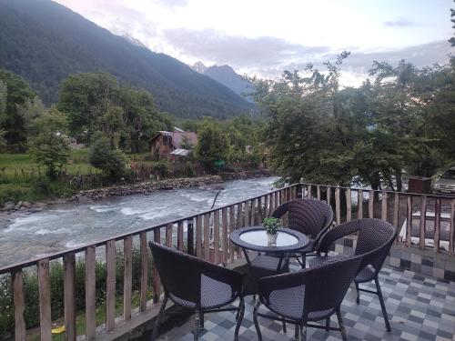 Kilátás, Hotel Whitehouse in Pahalgam Kilátás, Hotel Whitehouse in Pahalgam