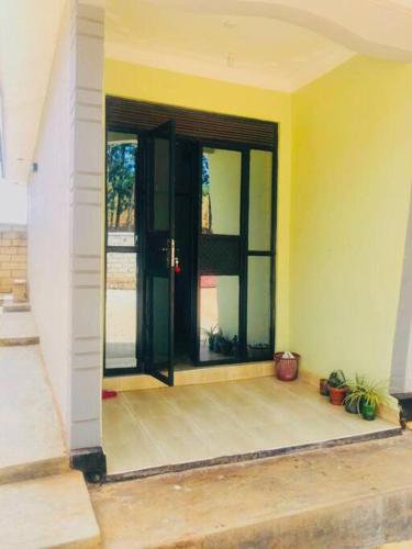 Convenient, beautiful one bedroom apartment. in Jinja Convenient, beautiful one bedroom apartment. in Jinja