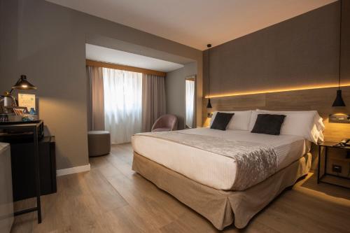 Llit, Yomo Eureka in Escaldes Llit, Yomo Eureka in Escaldes