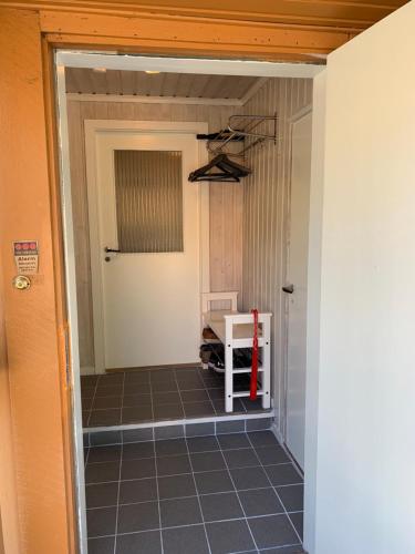 Entrance, 3 room apartment incl balcony, WiFi, TV, garden- and parking access in Trondheim Entrance, 3 room apartment incl balcony, WiFi, TV, garden- and parking access in Trondheim
