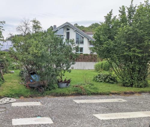 Kert, Außergewöhnlich übernachten bei Tübingen. (Außergewohnlich ubernachten bei Tubingen.) in Ammerbuch Kert, Außergewöhnlich übernachten bei Tübingen. (Außergewohnlich ubernachten bei Tubingen.) in Ammerbuch