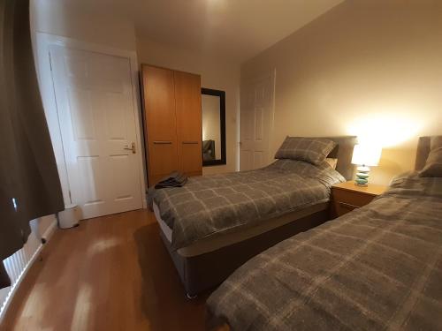 Carvetii - Xavier House - 2-storey sleeps up to 7 in Rosyth Carvetii - Xavier House - 2-storey sleeps up to 7 in Rosyth