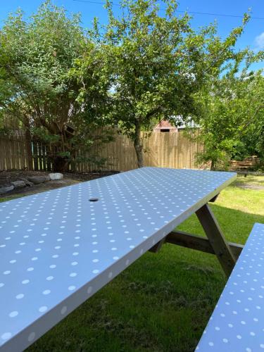 Kert, No 5 Newly refurbished 4 bedroom house in Cononbridge Kert, No 5 Newly refurbished 4 bedroom house in Cononbridge