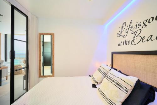 PURA VIDA Luxury apartment with jacuzzi