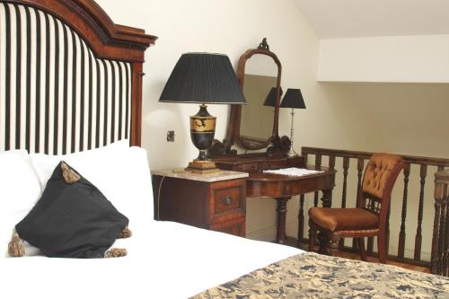 This photo about Viewmount House shared on HyHotel.com