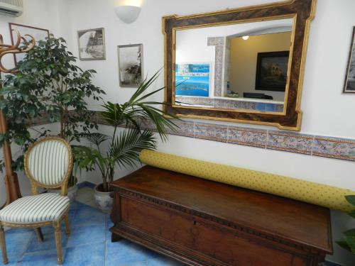 Lobby, Hotel Punta Mesco in Monterosso al Mare Lobby, Hotel Punta Mesco in Monterosso al Mare