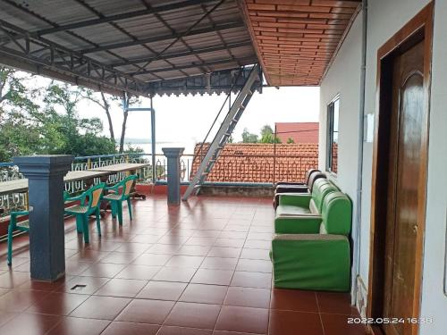 Silver Dolphin Guesthouse in Kratie Silver Dolphin Guesthouse in Kratie