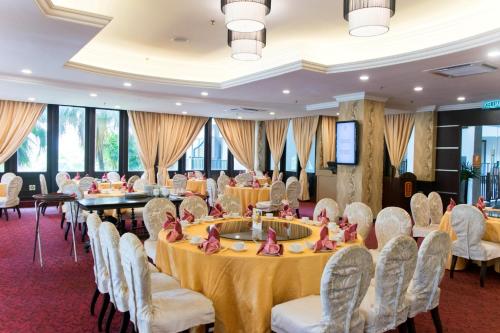 Banquet hall, Mines Beach Resort Hotel in Kuala Lumpur Banquet hall, Mines Beach Resort Hotel in Kuala Lumpur