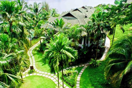 Garden, Mines Beach Resort Hotel in Kuala Lumpur Garden, Mines Beach Resort Hotel in Kuala Lumpur