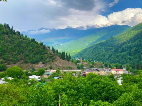 ლენტეხის მთის სასტუმრო - Lentekhi Mountain Inn in Lentekhi ლენტეხის მთის სასტუმრო - Lentekhi Mountain Inn in Lentekhi