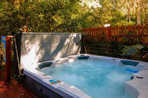 Hot tub, Wanderers Retreat in One Mile Beach Hot tub, Wanderers Retreat in One Mile Beach