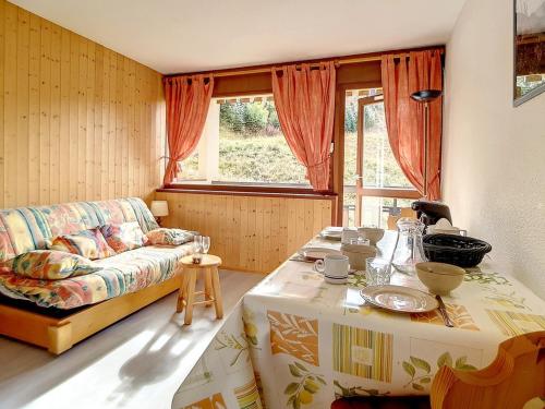 Studio lumineux avec acces direct aux pistes et balcon - FR-1-344-917 in Les Bruyeres Studio lumineux avec acces direct aux pistes et balcon - FR-1-344-917 in Les Bruyeres