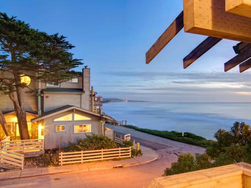 Entrance, Cypress Inn on Miramar Beach in Half Moon Bay Entrance, Cypress Inn on Miramar Beach in Half Moon Bay