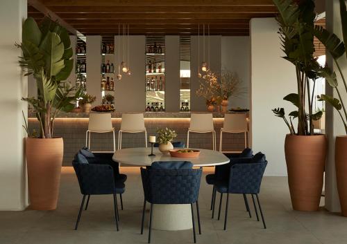 PAROCKS Luxury Hotel & Spa in อัมเปลัส PAROCKS Luxury Hotel & Spa in อัมเปลัส