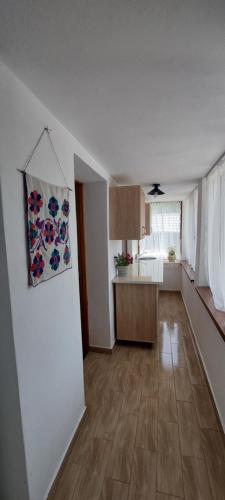 Konyha, La numărul 100, Nămăești (La numarul 100, Namaesti) in Valea Mare Pravat Konyha, La numărul 100, Nămăești (La numarul 100, Namaesti) in Valea Mare Pravat