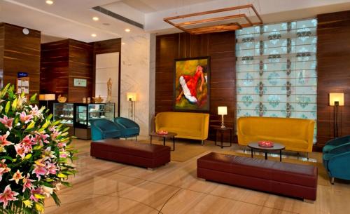 Ruoka ja Juomat, Golden Tulip Lucknow in Lucknow Ruoka ja Juomat, Golden Tulip Lucknow in Lucknow