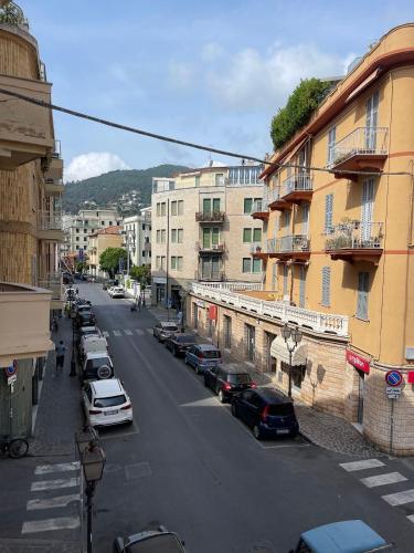VERDE Ridi Che Ti Passa in Alassio VERDE Ridi Che Ti Passa in Alassio