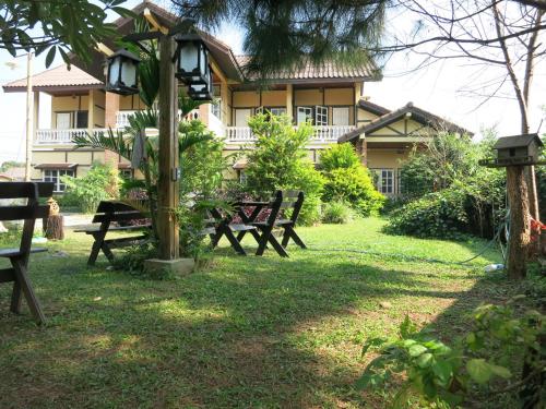 Garten, The Hillside Residence in Xieng Khouang Garten, The Hillside Residence in Xieng Khouang