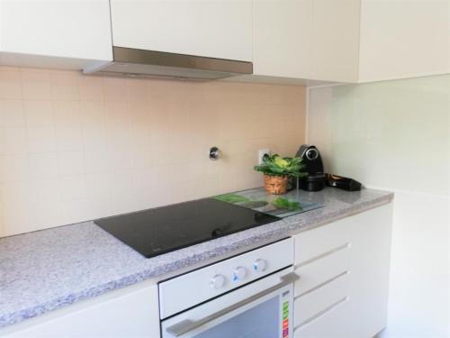 مطبخ, Station House in Urgezes مطبخ, Station House in Urgezes