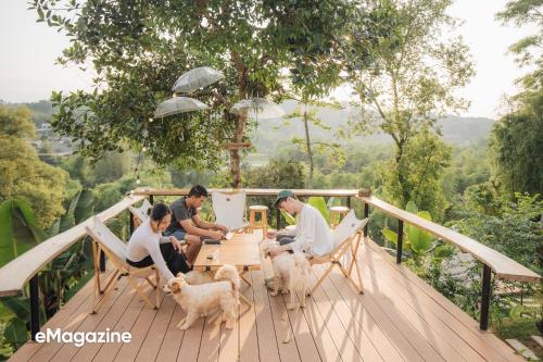 Balkon/teras, MiCasa - Nhà gác mái trên đỉnh đồi (MiCasa - Nha gac mai tren đinh đoi) in Cao Bang Balkon/teras, MiCasa - Nhà gác mái trên đỉnh đồi (MiCasa - Nha gac mai tren đinh đoi) in Cao Bang