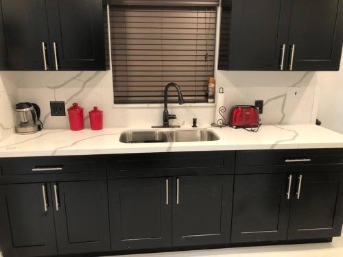 Princess Cove - Cheerful 3 bdrm house free parking in Miami Gardens (FL) Princess Cove - Cheerful 3 bdrm house free parking in Miami Gardens (FL)