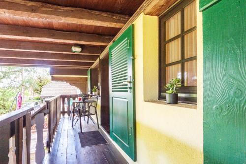 Létesítmények, Surfinia - piscine partagée - proche Europa Park (Surfinia - piscine partagee - proche Europa Park) in Hessenheim Létesítmények, Surfinia - piscine partagée - proche Europa Park (Surfinia - piscine partagee - proche Europa Park) in Hessenheim