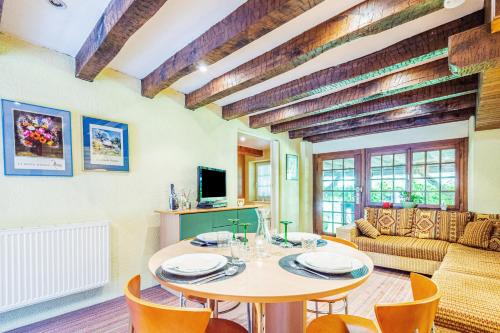 Létesítmények, Surfinia - piscine partagée - proche Europa Park (Surfinia - piscine partagee - proche Europa Park) in Hessenheim Létesítmények, Surfinia - piscine partagée - proche Europa Park (Surfinia - piscine partagee - proche Europa Park) in Hessenheim