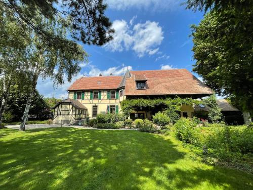 A szálláshely kívülről, Surfinia - piscine partagée - proche Europa Park (Surfinia - piscine partagee - proche Europa Park) in Hessenheim A szálláshely kívülről, Surfinia - piscine partagée - proche Europa Park (Surfinia - piscine partagee - proche Europa Park) in Hessenheim