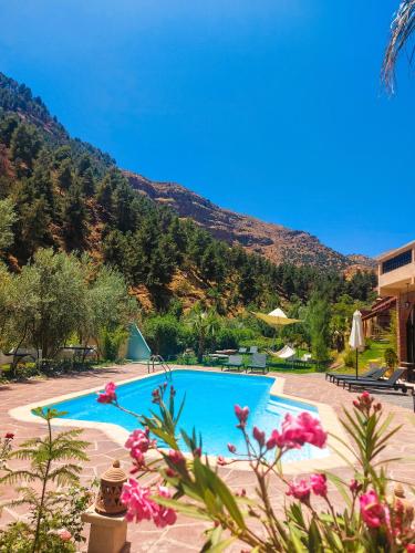 Swimming pool, Aurocher Ourika Oukaimeden in Oukaimeden Swimming pool, Aurocher Ourika Oukaimeden in Oukaimeden