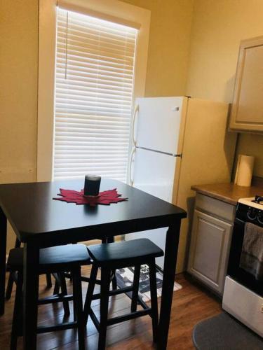 Konyha, Mishas Comfort Haven in Marysville (CA) Konyha, Mishas Comfort Haven in Marysville (CA)