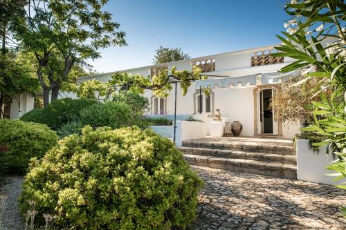 ทางเข้า, Altanure Quinta Sol d'Água - Ecological Holiday Villa (Altanure Quinta Sol d'Agua - Ecological Holiday Villa) in ซานโตเอสเตเวา ทางเข้า, Altanure Quinta Sol d'Água - Ecological Holiday Villa (Altanure Quinta Sol d'Agua - Ecological Holiday Villa) in ซานโตเอสเตเวา