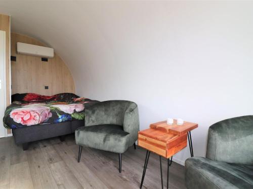 Appealing holiday home in Drenthe with garden in Holsloot Appealing holiday home in Drenthe with garden in Holsloot