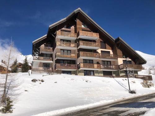 Exterior view, Appartement avec terrasse magnifique vue montagne in Montgellafrey Exterior view, Appartement avec terrasse magnifique vue montagne in Montgellafrey