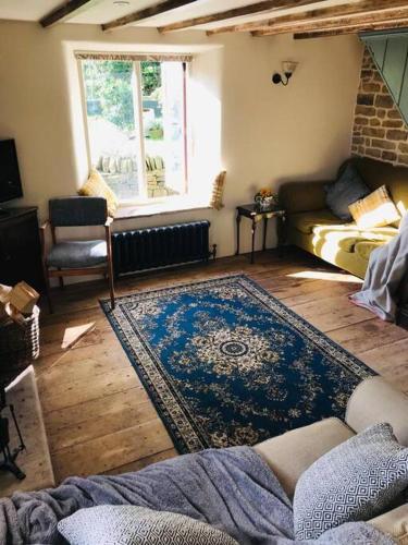 Beautiful cosy cottage by a babbling brook in Hollinsclough Beautiful cosy cottage by a babbling brook in Hollinsclough