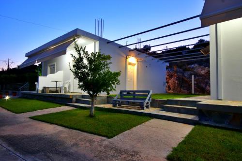 Eretria Cozy Home - Spacious Garden Retreats in Euboea Eretria Cozy Home - Spacious Garden Retreats in Euboea