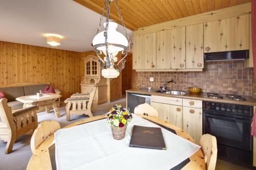 кухня, Hotel Alpenrose Wengen in Венген кухня, Hotel Alpenrose Wengen in Венген