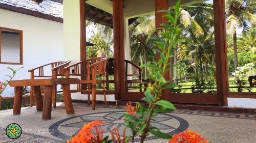 balcon/terrasse, Sunset Springs Beach Retreat in Gangga balcon/terrasse, Sunset Springs Beach Retreat in Gangga