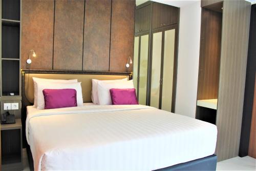 Shakti Hotel Bandung in Bandung Shakti Hotel Bandung in Bandung