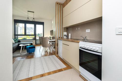 مطبخ, New garden Condo in Voždovac مطبخ, New garden Condo in Voždovac