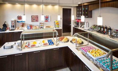 Makanan dan Minuman, Staybridge Suites Niagara-On-The-Lake By IHG in Niagara On The Lake (ON) Makanan dan Minuman, Staybridge Suites Niagara-On-The-Lake By IHG in Niagara On The Lake (ON)