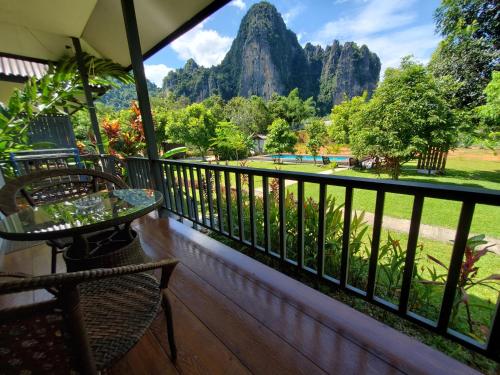 Balcony/terrace, Bearlin Bungalow in Ban Houay Saguaw Balcony/terrace, Bearlin Bungalow in Ban Houay Saguaw