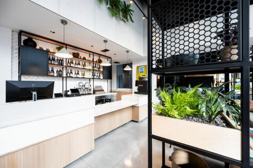 Bar/lounge, Staycity Aparthotels Paris La Defense in Paris Bar/lounge, Staycity Aparthotels Paris La Defense in Paris