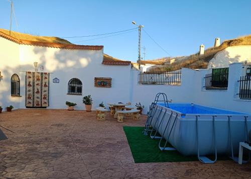 Úszómedence, Cueva la kililla in Guadix Úszómedence, Cueva la kililla in Guadix