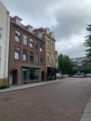 Εξωτερική όψη, Stadshotel aan de IJssel in hartje Deventer in Ντέβεντερ Εξωτερική όψη, Stadshotel aan de IJssel in hartje Deventer in Ντέβεντερ