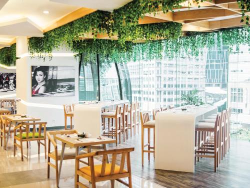 Restaurant, HARRIS Suites fX Sudirman in Jakarta Restaurant, HARRIS Suites fX Sudirman in Jakarta